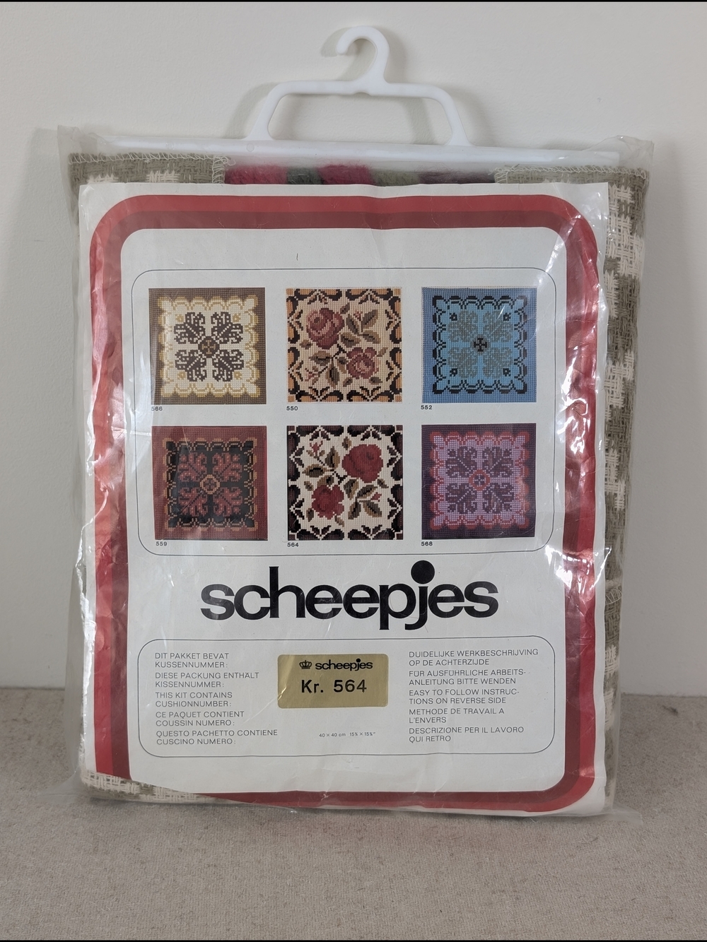 Vintage Scheepjes Wool Needlepoint Kit 564 Roses Flower New Pillow 16 x 16
